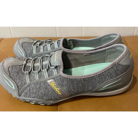 Sketchers Women’s Relaxed Fit Memory Foam Slip On Comfort Sneakers Size 10 - Picture 5 of 8